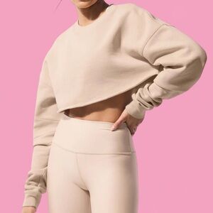 ALO brand new limited extreme Beige Cropped Sweatshirt